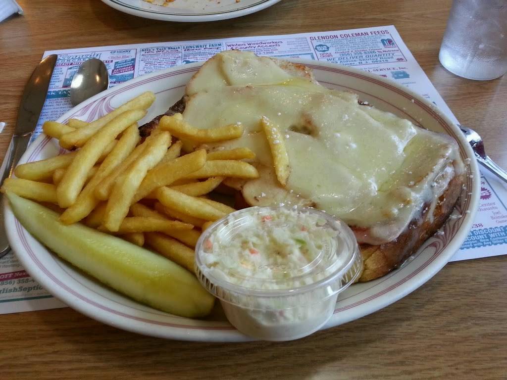 Point 40 Diner | restaurant | 761 US-40, Monroeville, NJ 08343, USA | 8563582882 OR +1 856-358-2882