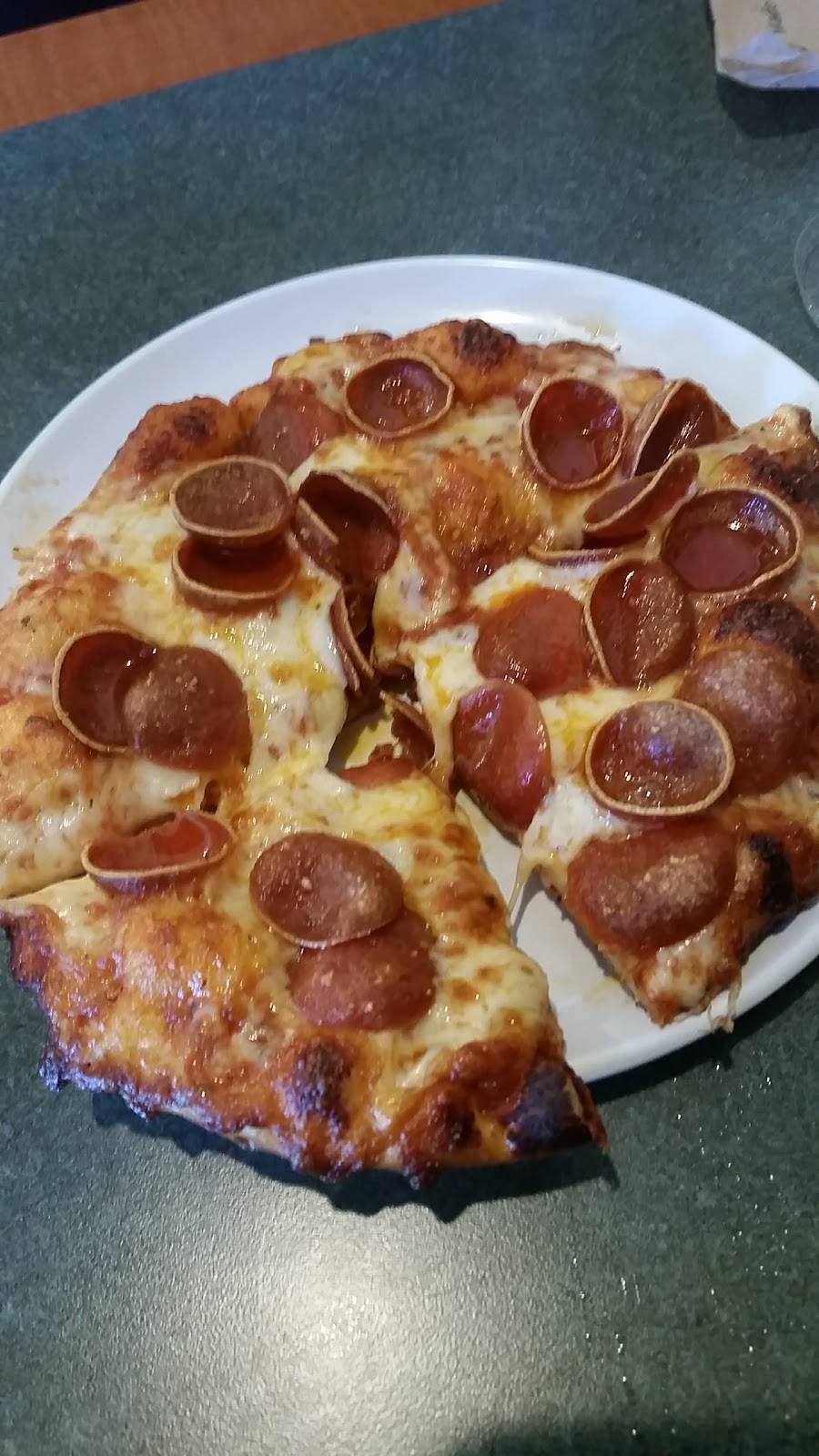 Round Table Pizza | meal delivery | 375 Alvarado St, Monterey, CA 93940, USA | 8313731351 OR +1 831-373-1351