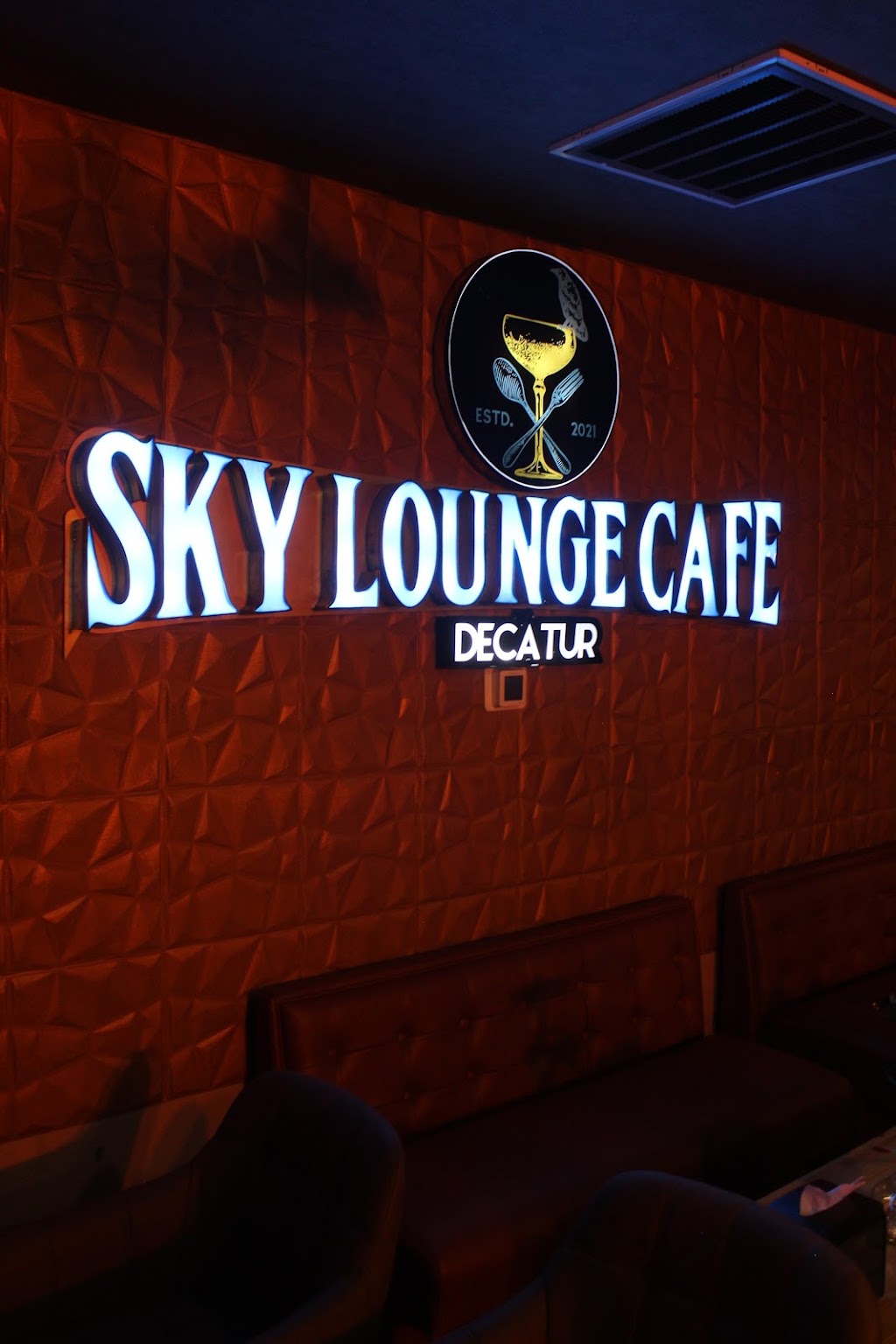 Sky Lounge Cafe | restaurant | 1850 Lawrenceville Hwy, Decatur, GA 30033, USA | 4043431661 OR +1 404-343-1661