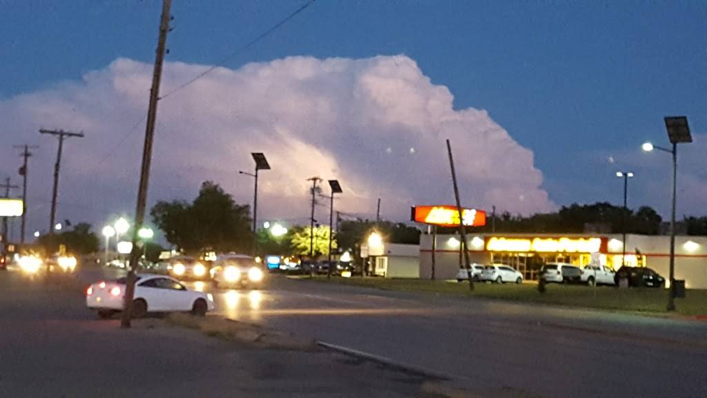 Burger Town | restaurant | 1013 E Irving Blvd, Irving, TX 75060, USA | 9725797100 OR +1 972-579-7100