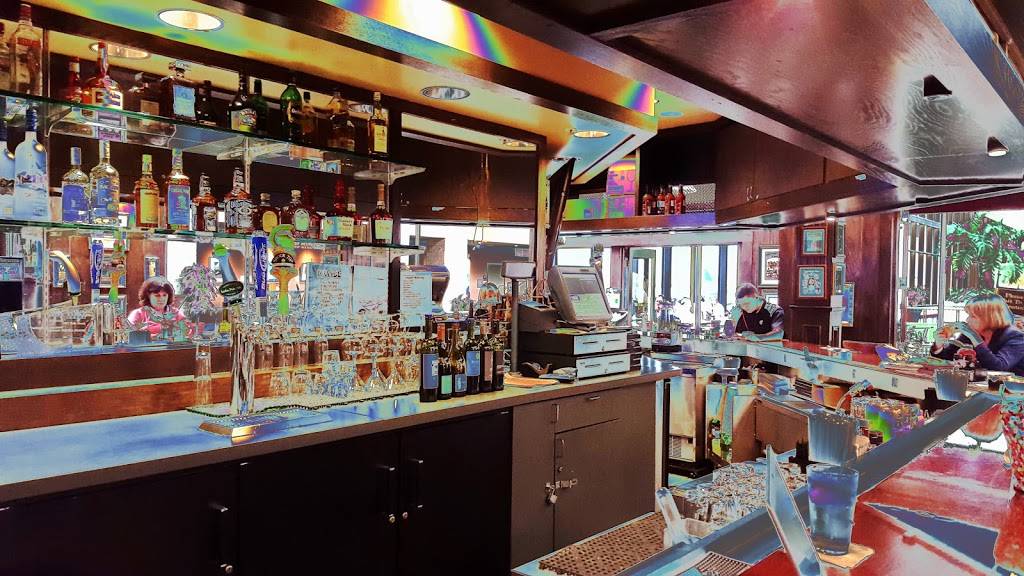 Sam Sneads Tavern | restaurant | Palm Beach International Airport Bldg. 1000, Suite 124, West Palm Beach, FL 33415, USA | 5616830834 OR +1 561-683-0834