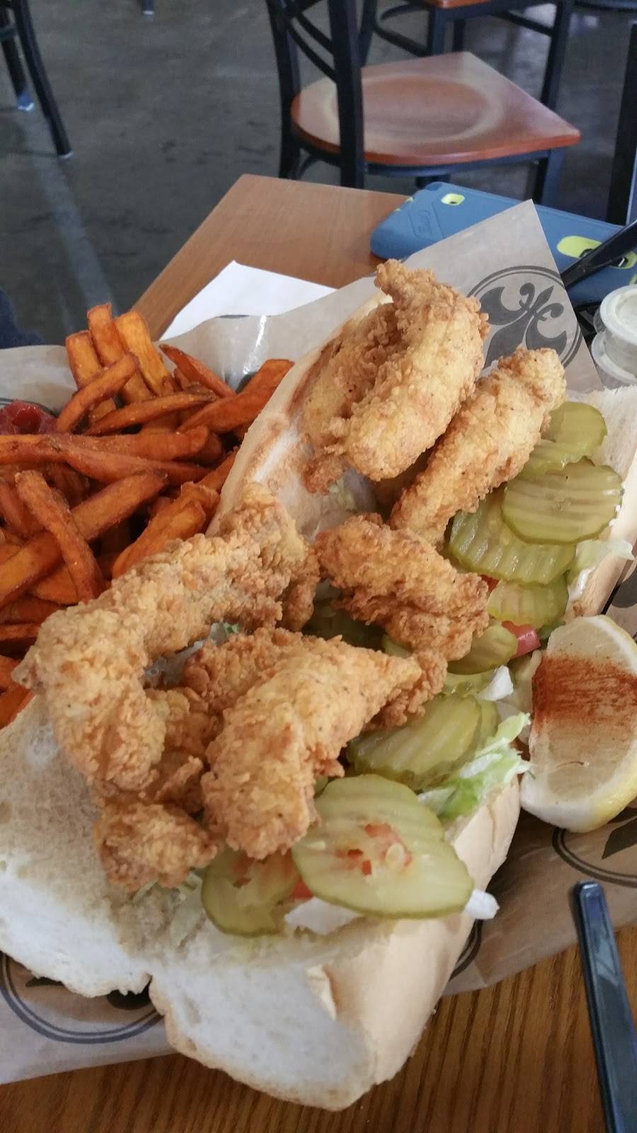 Triple Nickel Grill | restaurant | 813 Florida St # C, Mandeville, LA 70448, USA | 9856269989 OR +1 985-626-9989