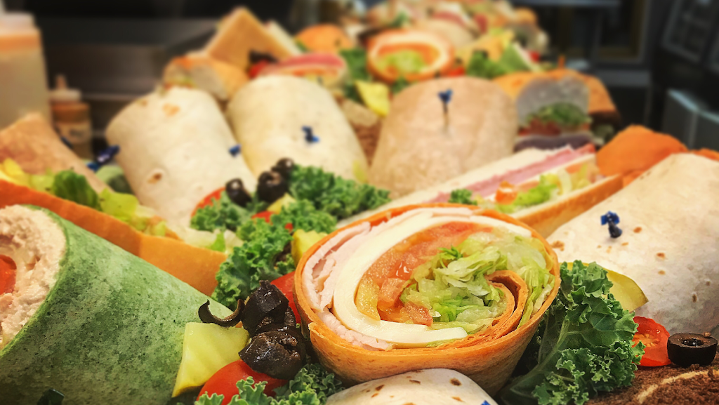 Bushel ‘n Peck Summit | restaurant | 17 Mountain St E, Worcester, MA 01606, USA | 5088560516 OR +1 508-856-0516