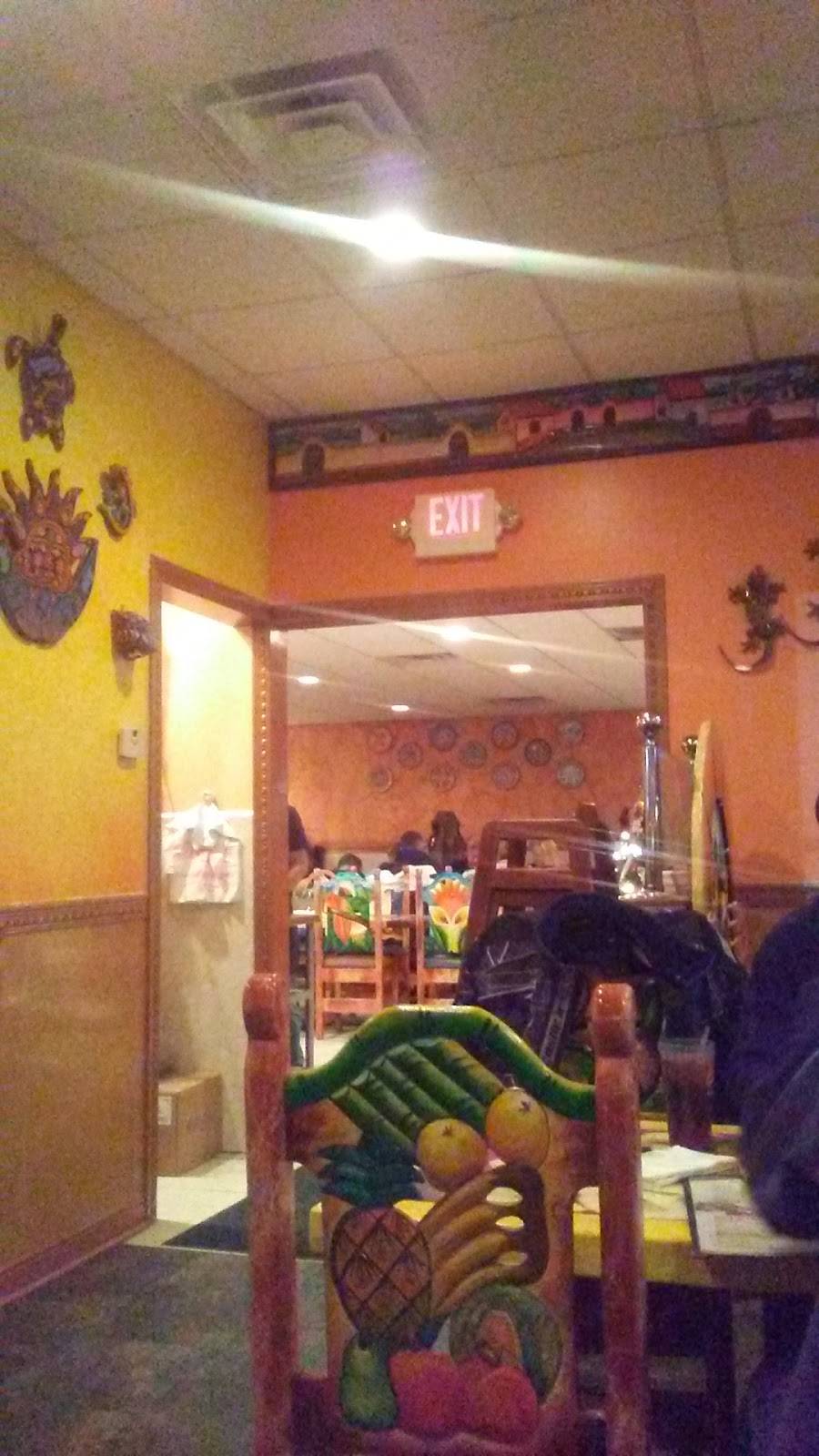 El Tequila | restaurant | 1240 E Green Bay St, Shawano, WI 54166, USA | 7155245282 OR +1 715-524-5282