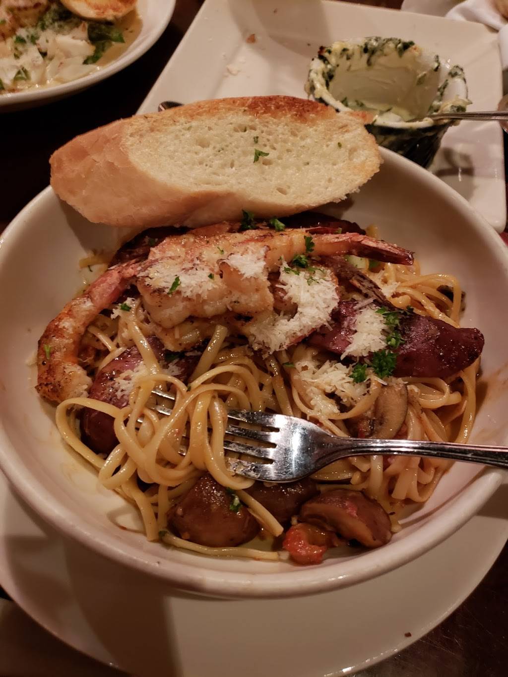 Pappadeaux Seafood Kitchen | restaurant | 18165 I-45, Conroe, TX 77385, USA | 9363214200 OR +1 936-321-4200