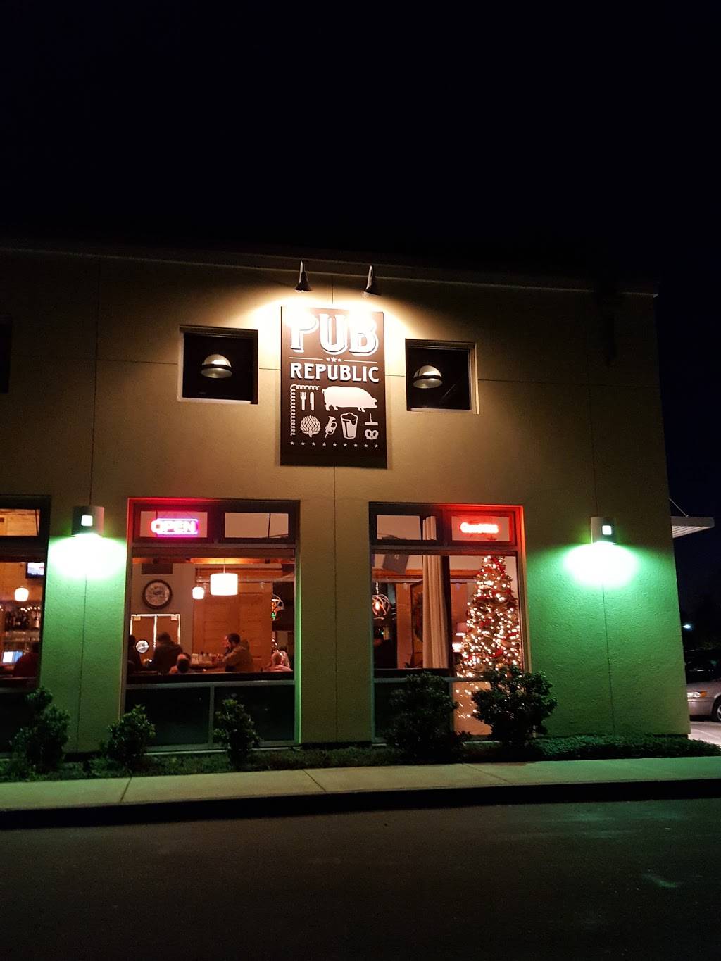 PUB REPUBLIC | restaurant | 3120 Lakeville Hwy, Petaluma, CA 94954, USA | 7077829090 OR +1 707-782-9090