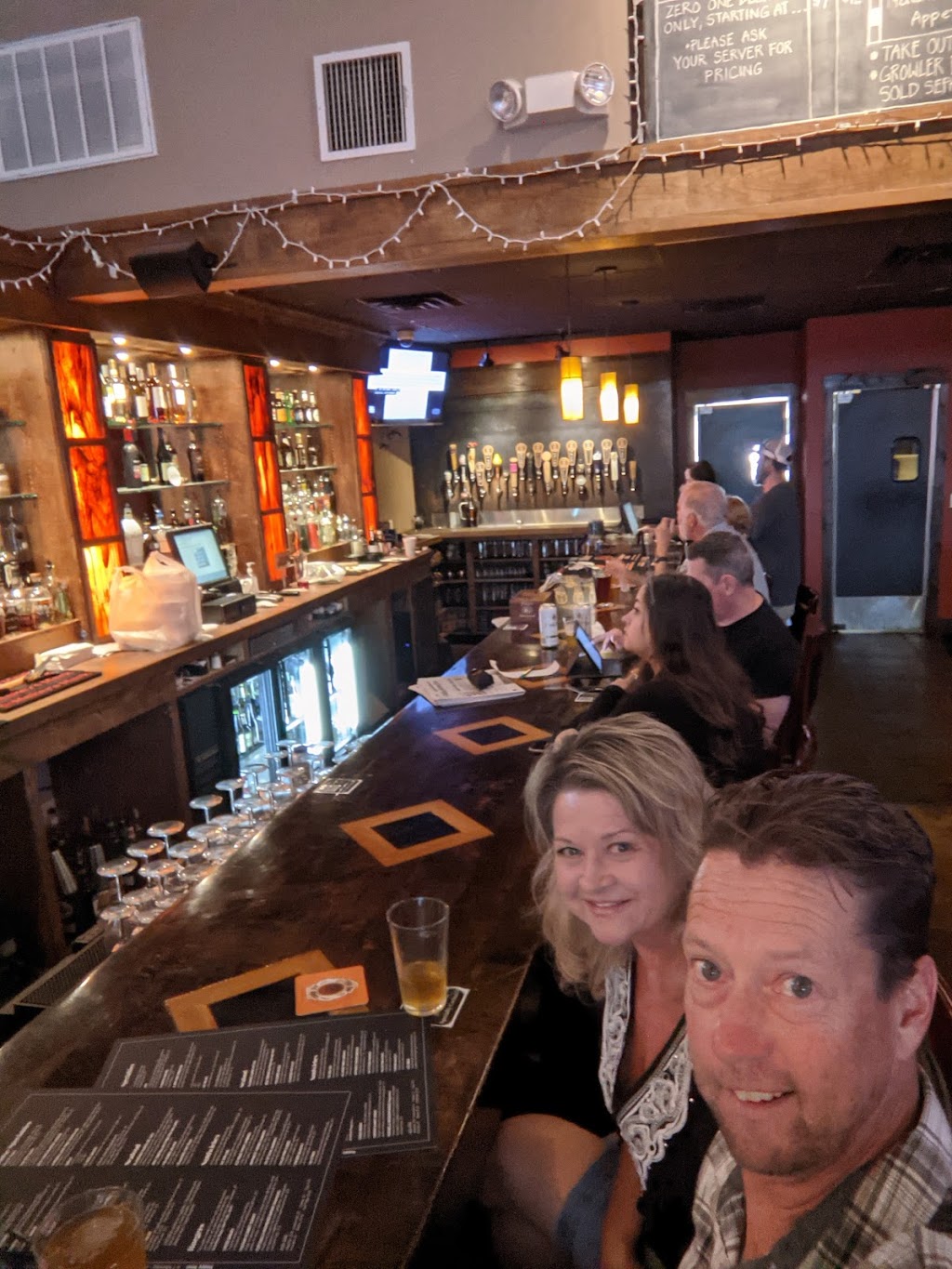 Zero One Ale House | restaurant | 20 W Beauregard Ave, San Angelo, TX 76903, USA | 3256535123 OR +1 325-653-5123