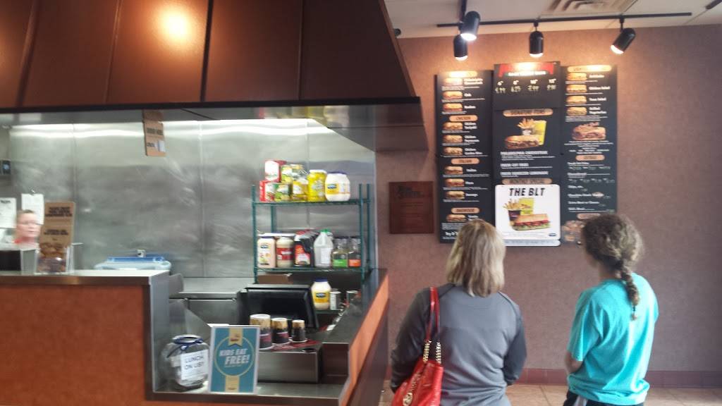 Penn Station East Coast Subs | meal takeaway | 9993 Sawmill Pkwy, Powell, OH 43065, USA | 6146597113 OR +1 614-659-7113