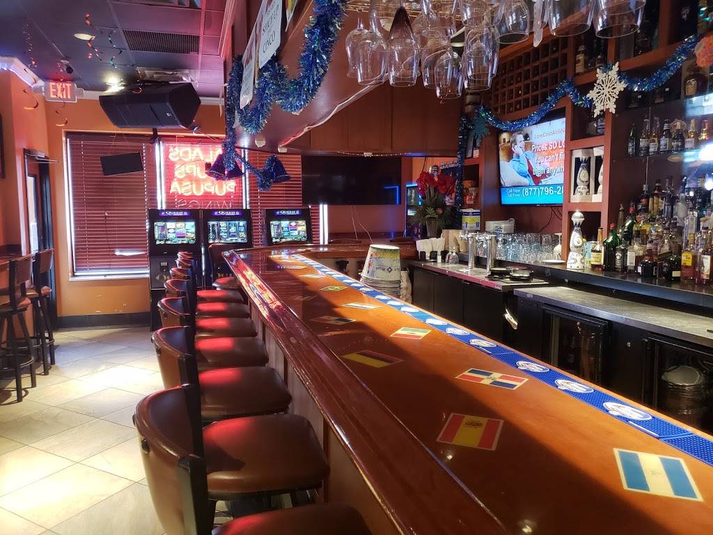 Two Amigos Restaurant | restaurant | 4300 Chantilly Shopping Center #2a, Chantilly, VA 20151, USA | 7039533563 OR +1 703-953-3563