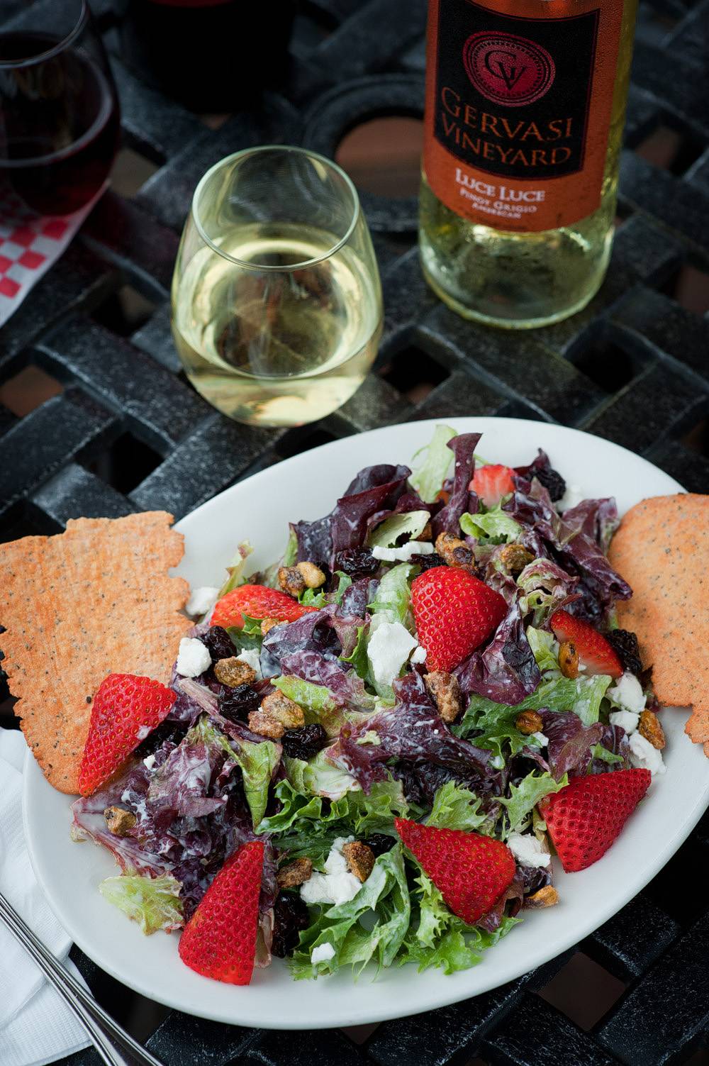 The Piazza at Gervasi Vineyard | restaurant | 1700 55th St NE, Canton, OH 44721, USA | 3304971000 OR +1 330-497-1000