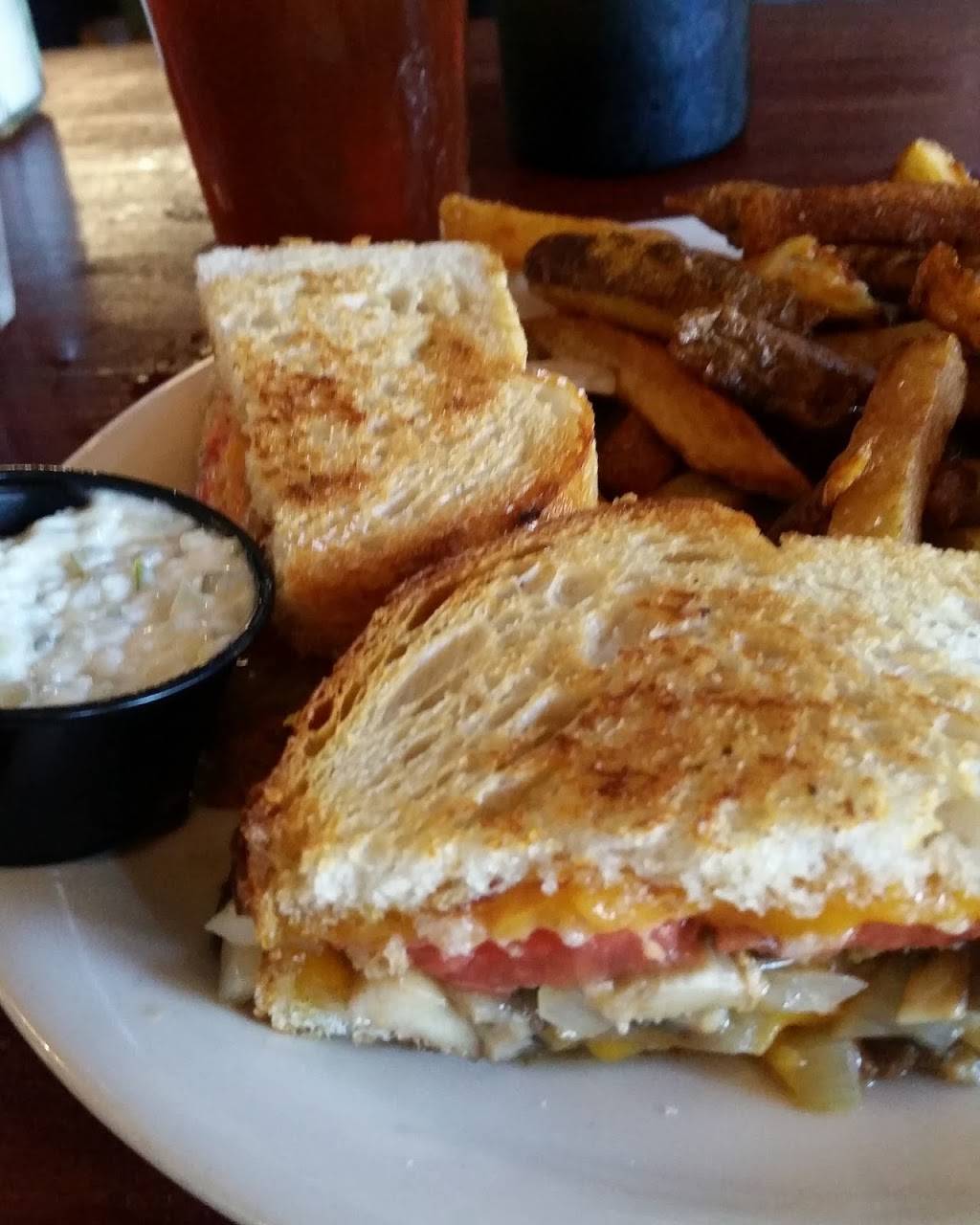 Kensington Circus Pub | restaurant | 389 Colusa Ave, Kensington, CA 94707, USA | 5105248814 OR +1 510-524-8814