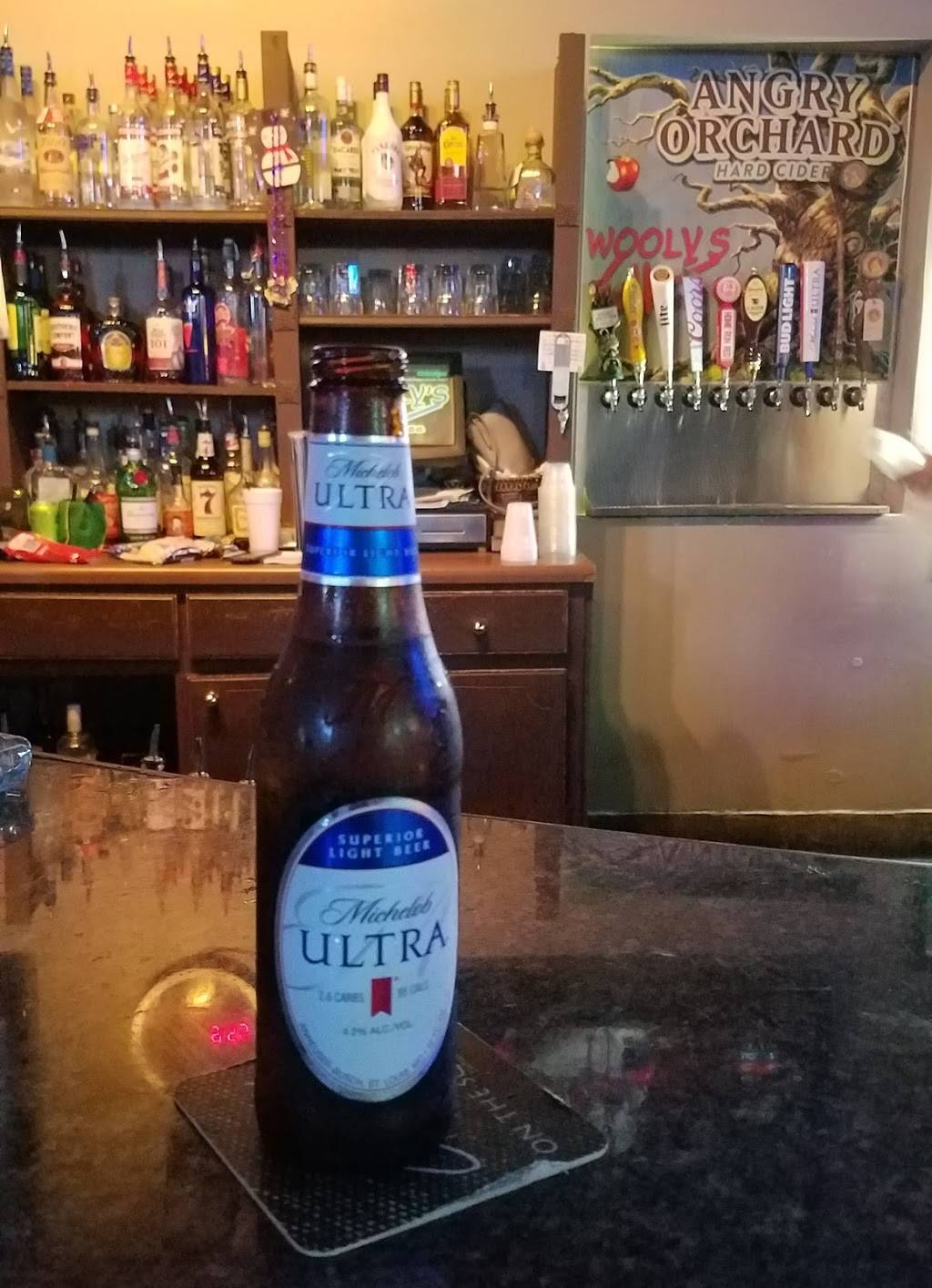 Wooly ClubHouse Restaurant & Bar | restaurant | 565 S Jefferson Ave, Cookeville, TN 38501, USA | 9318540117 OR +1 931-854-0117