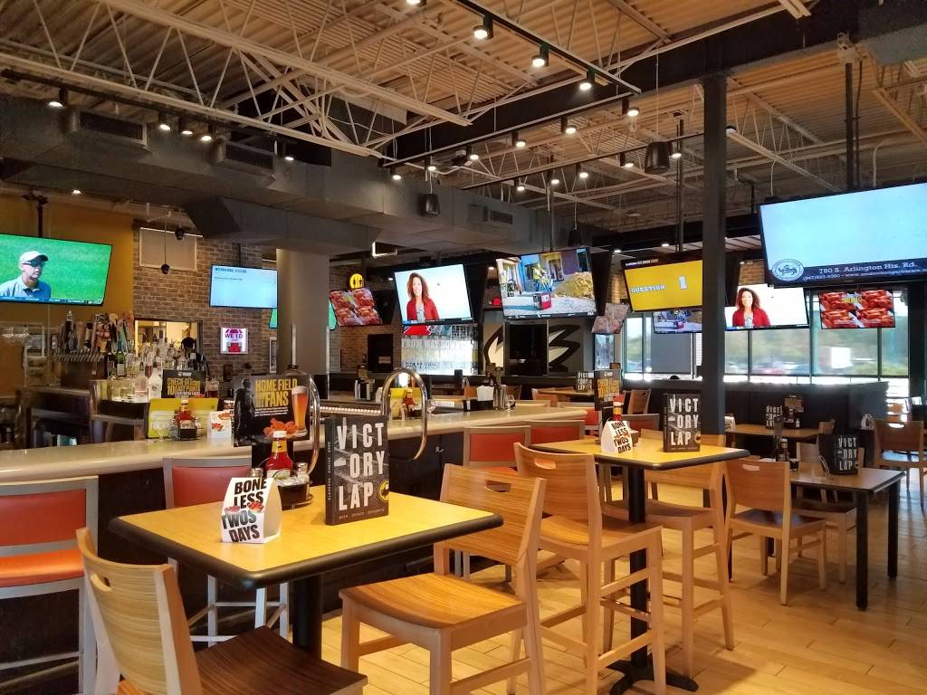 Buffalo Wild Wings | restaurant | 944 Elk Grove Town Center, Elk Grove Village, IL 60007, USA | 8476402327 OR +1 847-640-2327