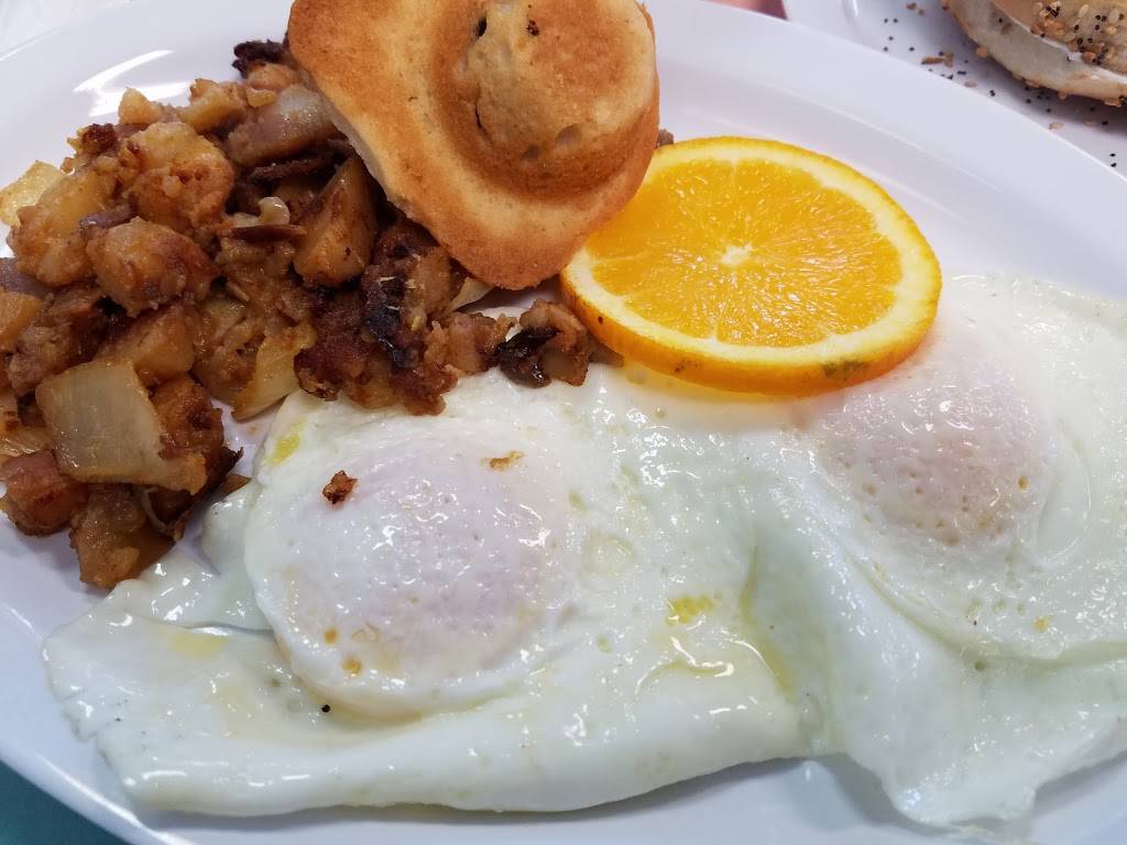 Bagels & | restaurant | 6613 W Boynton Beach Blvd, Boynton Beach, FL 33437, USA | 5617329595 OR +1 561-732-9595