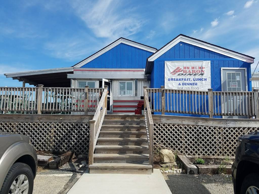 Red Baron Airport Diner | restaurant | 220 Airport Access Rd, Southbridge, MA 01550, USA | 5087655800 OR +1 508-765-5800