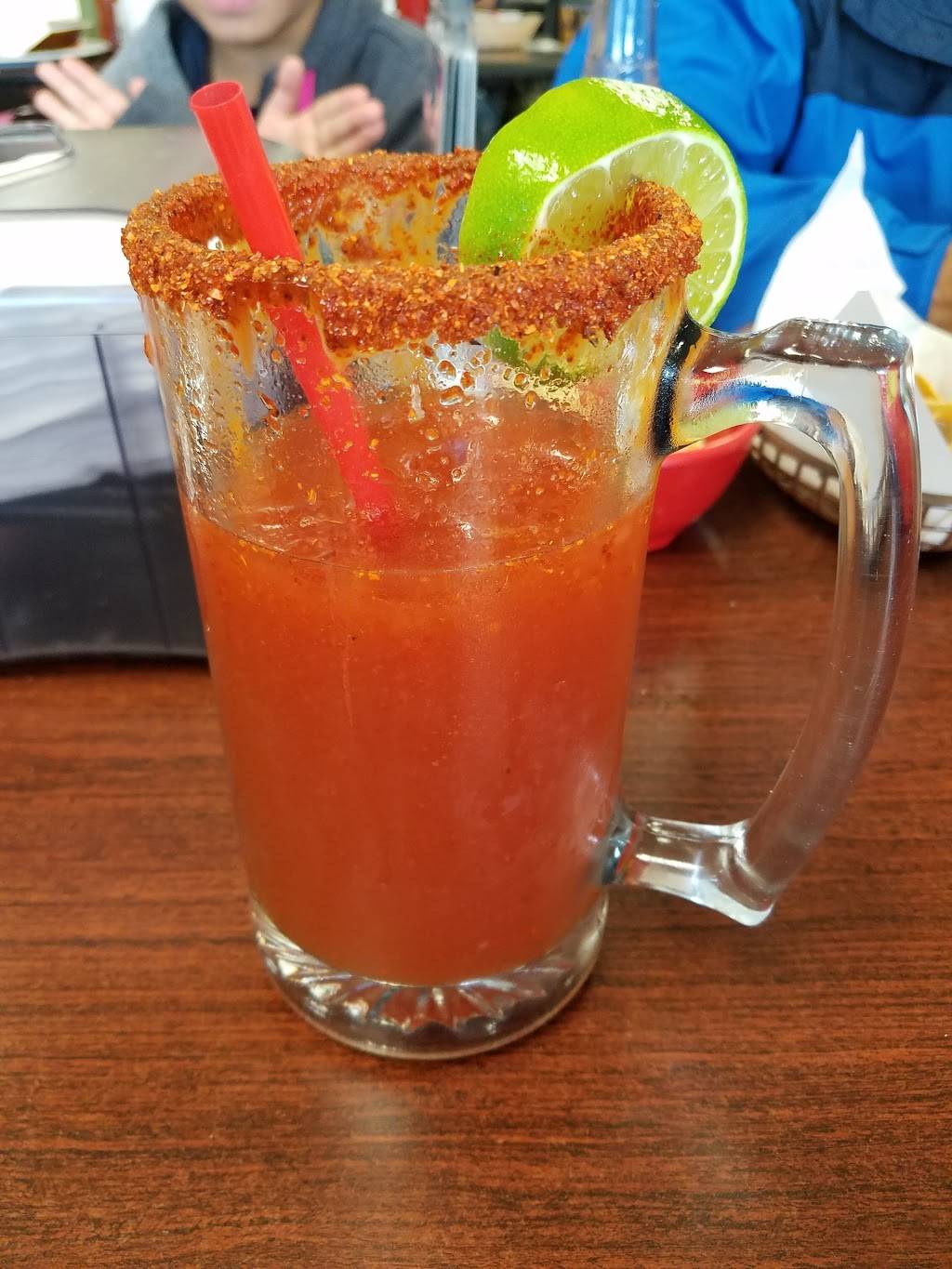 El Sarandeado | restaurant | 320 N Pacific Hwy, Woodburn, OR 97071, USA | 5039821717 OR +1 503-982-1717