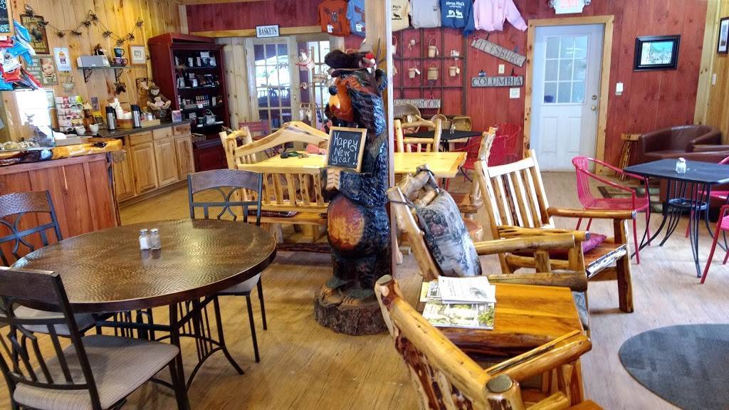 Moose Muck Coffee House | cafe | 25 Parsons St, Colebrook, NH 03576, USA | 6032374677 OR +1 603-237-4677