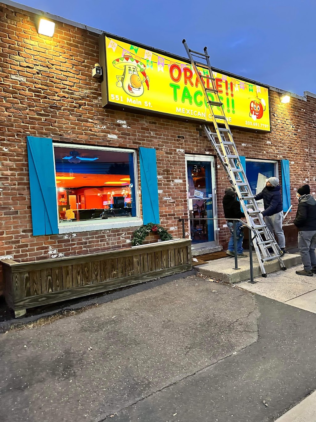 Orale Tacos West Haven | restaurant | 551 Main St, West Haven, CT 06516, USA | 2036917797 OR +1 203-691-7797