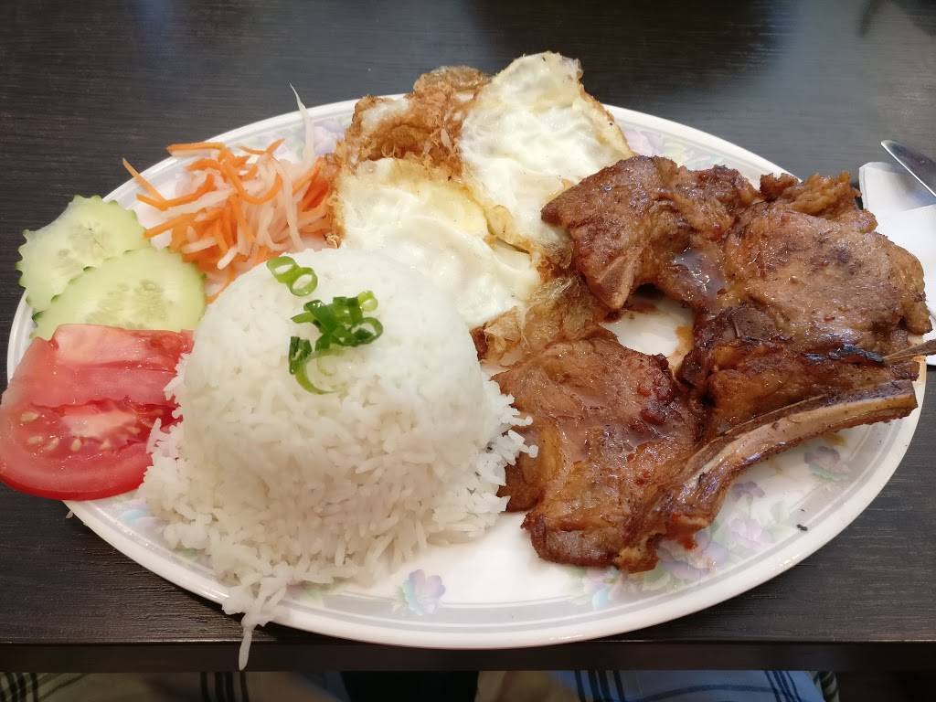 Phở ~ Excellent | restaurant | 1120 Main St W, Hamilton, ON L8S 1X1, Canada | 2893890835 OR +1 289-389-0835