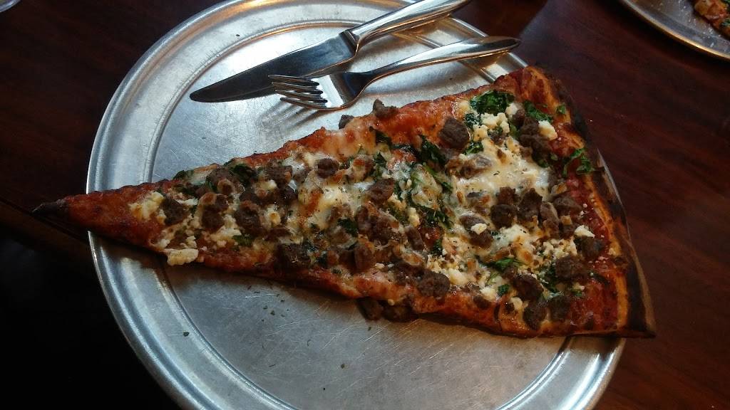 Russos Coal-Fired Italian Kitchen | restaurant | 700 E Campbell Rd, Richardson, TX 75081, USA | 9722357992 OR +1 972-235-7992