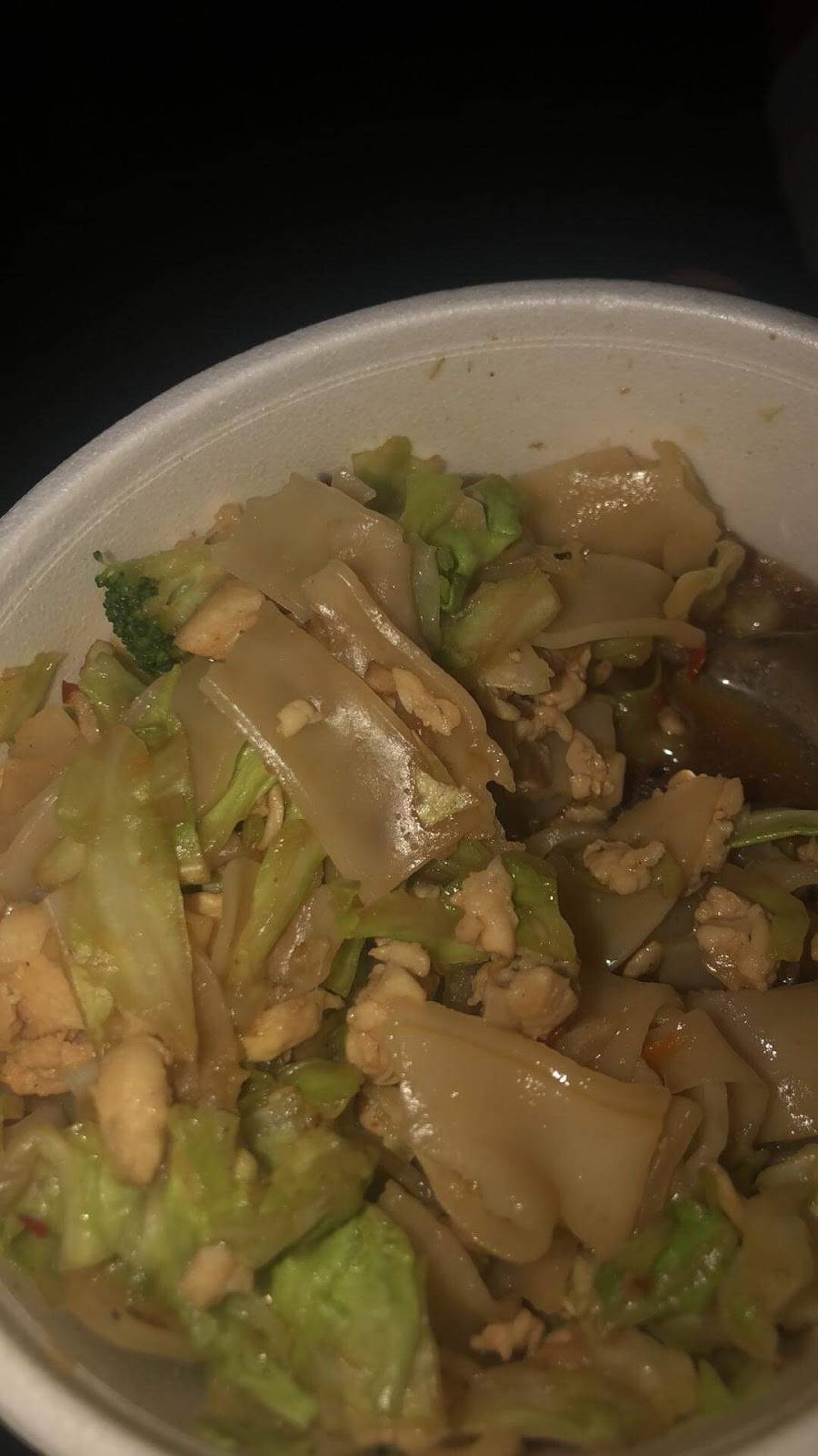 Chai Tips Thai & Chinese | restaurant | 3925 N M.L.K. Blvd, North Las Vegas, NV 89032, USA | 7026368992 OR +1 702-636-8992