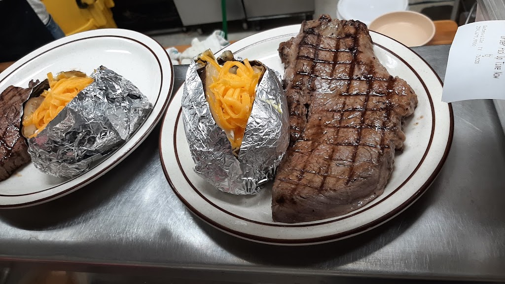 The Feed Mill | restaurant | 108 N 6th St, Gatesville, TX 76528, USA | 2548659450 OR +1 254-865-9450