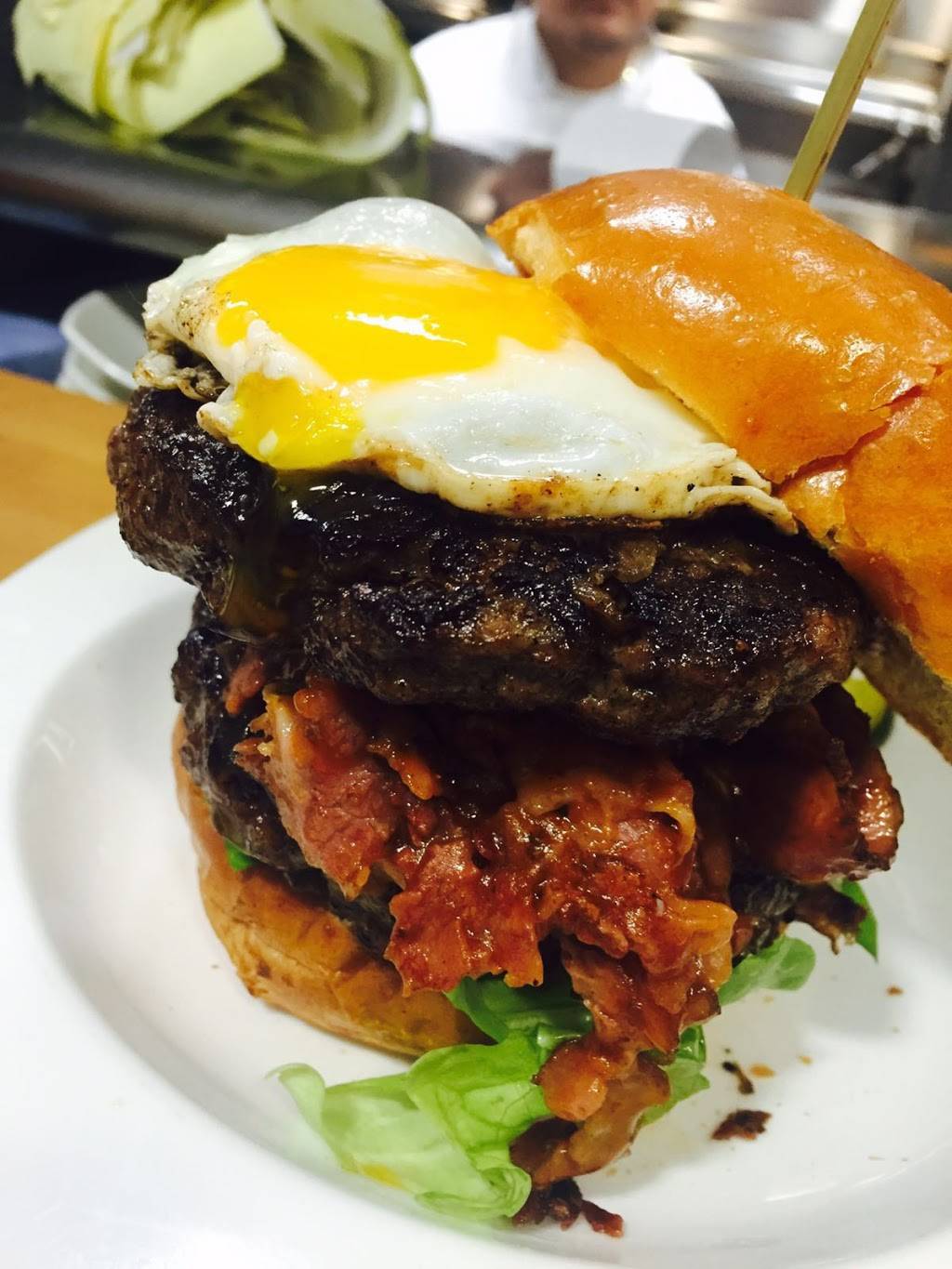 Mocha Burger | restaurant | 496 LaGuardia Pl, New York, NY 10012, USA | 2129823800 OR +1 212-982-3800