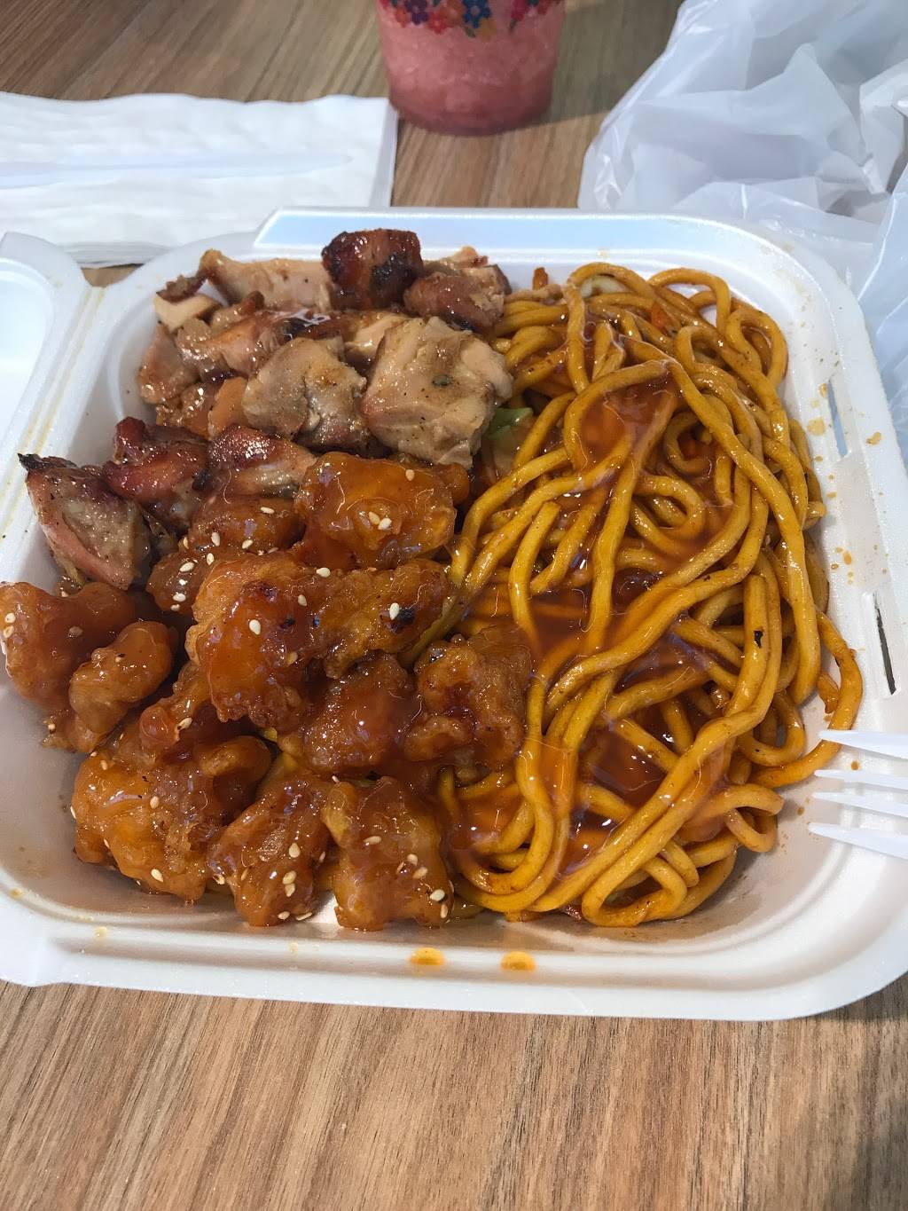 Master Wok | restaurant | 150 Quakerbridge Mall, Lawrence Township, NJ 08648, USA | 6097990308 OR +1 609-799-0308