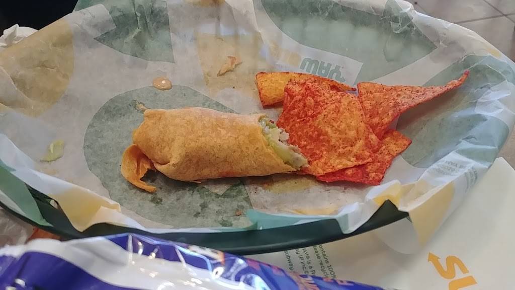 Subway | restaurant | Casa Banco Shopping Center, 5020 N 35th Ave Suite 102, Phoenix, AZ 85017, USA | 6022420067 OR +1 602-242-0067