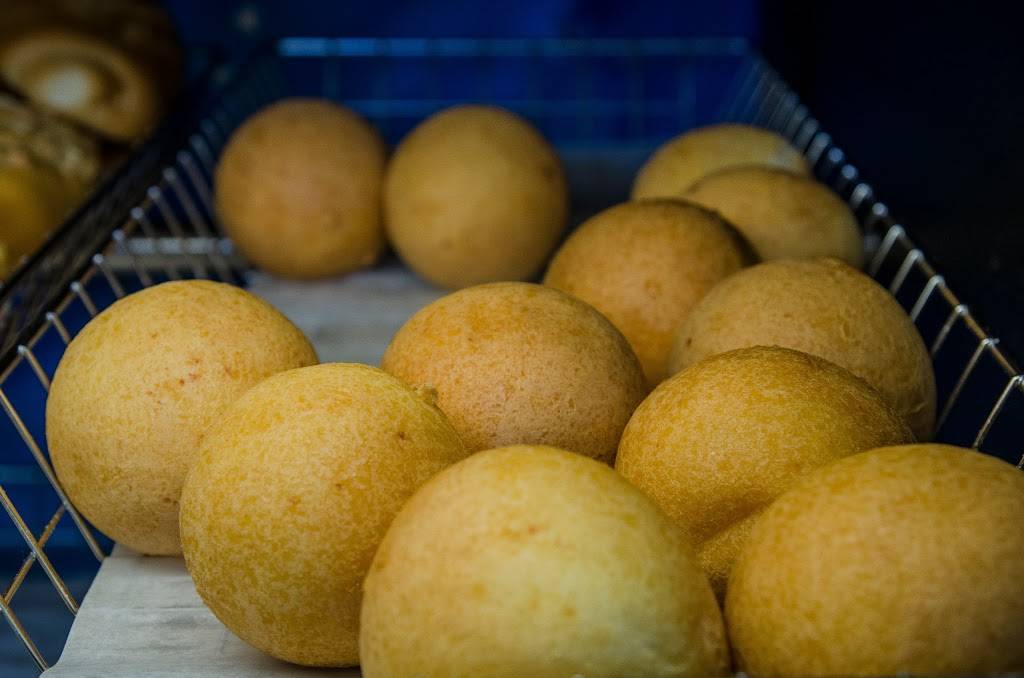 Antojitos Y Mas | restaurant | 1035 Elizabeth Ave, Elizabeth, NJ 07201, USA | 9083527377 OR +1 908-352-7377