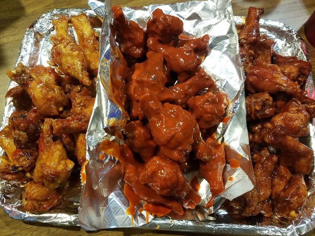 Wings Over Broadway | restaurant | 8838 E Broadway Blvd, Tucson, AZ 85710, USA | 5202075883 OR +1 520-207-5883