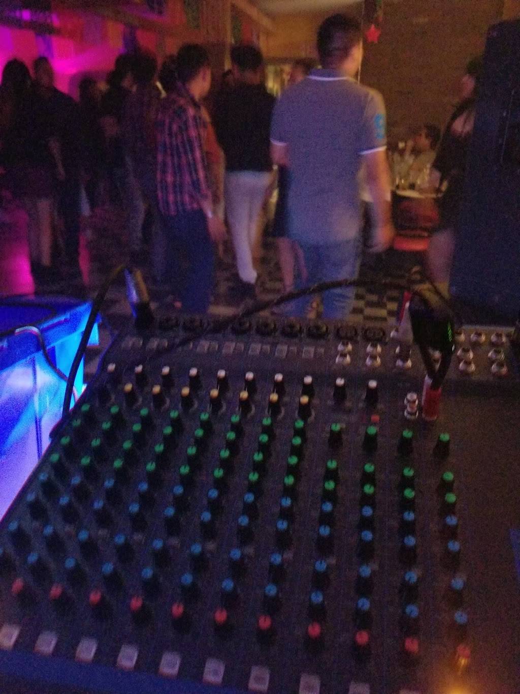 Perla Escondida Mexican Restaurant | restaurant | 133 Wickham Ave, Middletown, NY 10940, USA | 8456487325 OR +1 845-648-7325