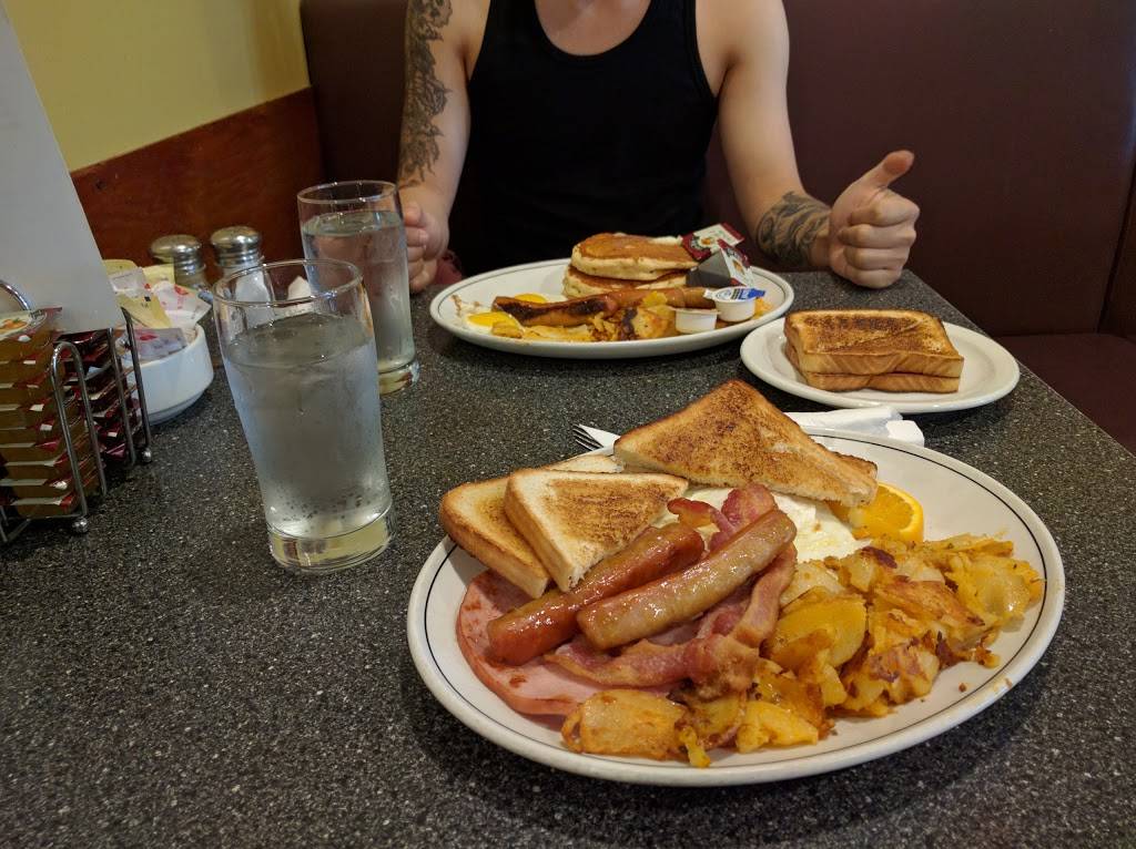 Peters Place | restaurant | 34 Princess St, Kingston, ON K7L 1A4, Canada | 6135493465 OR +1 613-549-3465