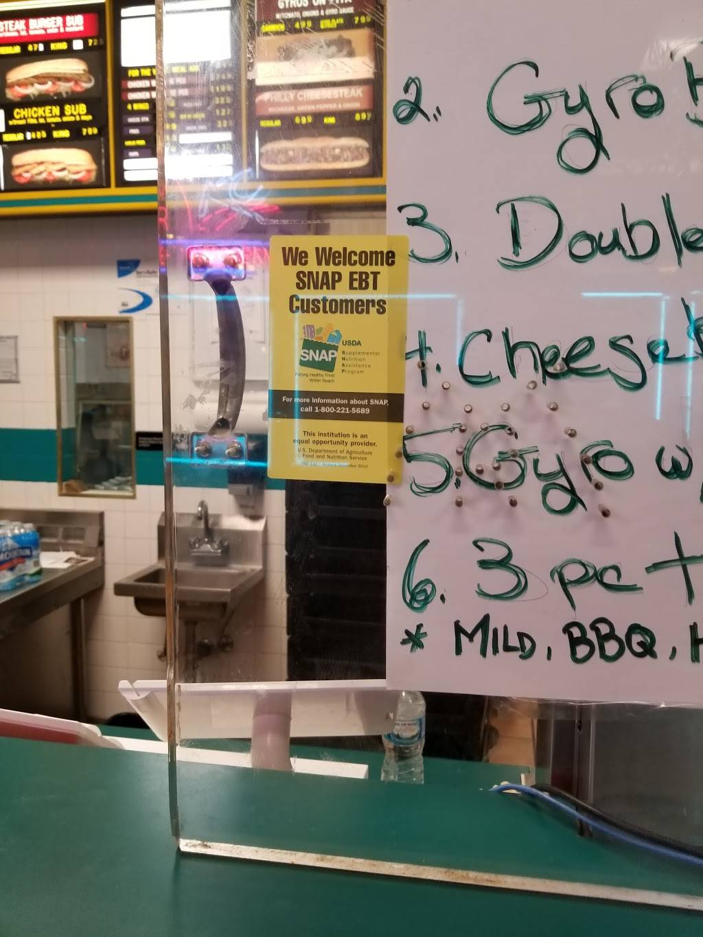 Mr. Submarine | meal takeaway | 2900 W 63rd St, Chicago, IL 60629, USA | 7733062658 OR +1 773-306-2658