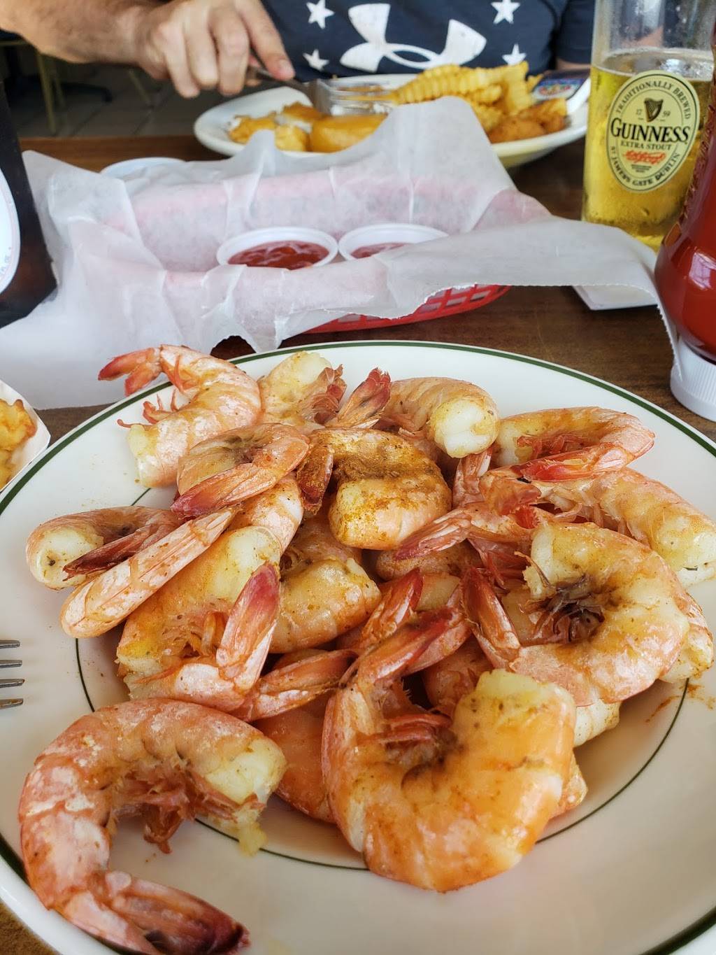 Owens Marina Restaurant | restaurant | 259 Mingee St, Poquoson, VA 23662, USA | 7578688407 OR +1 757-868-8407