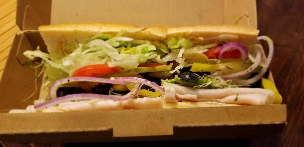 Deli Delicious | restaurant | 550 S Clovis Ave #108, Fresno, CA 93727, USA | 5592559070 OR +1 559-255-9070