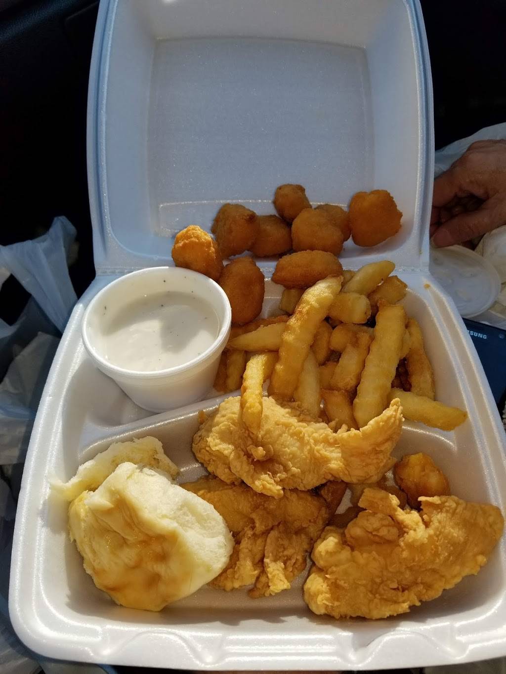 Thomas Fried Chicken | restaurant | 2514 W Marshall Dr, Grand Prairie, TX 75051, USA | 9726418088 OR +1 972-641-8088