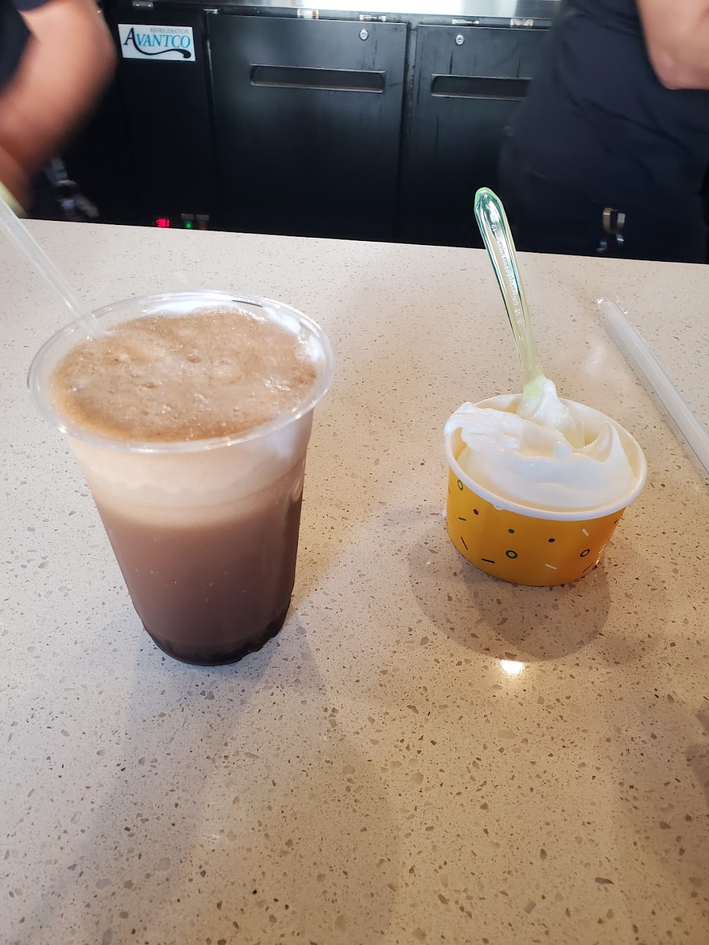 HB Hot by Four Sons Brewing | restaurant | 7821 Edinger Ave #122, Huntington Beach, CA 92647, USA | 7149021721 OR +1 714-902-1721