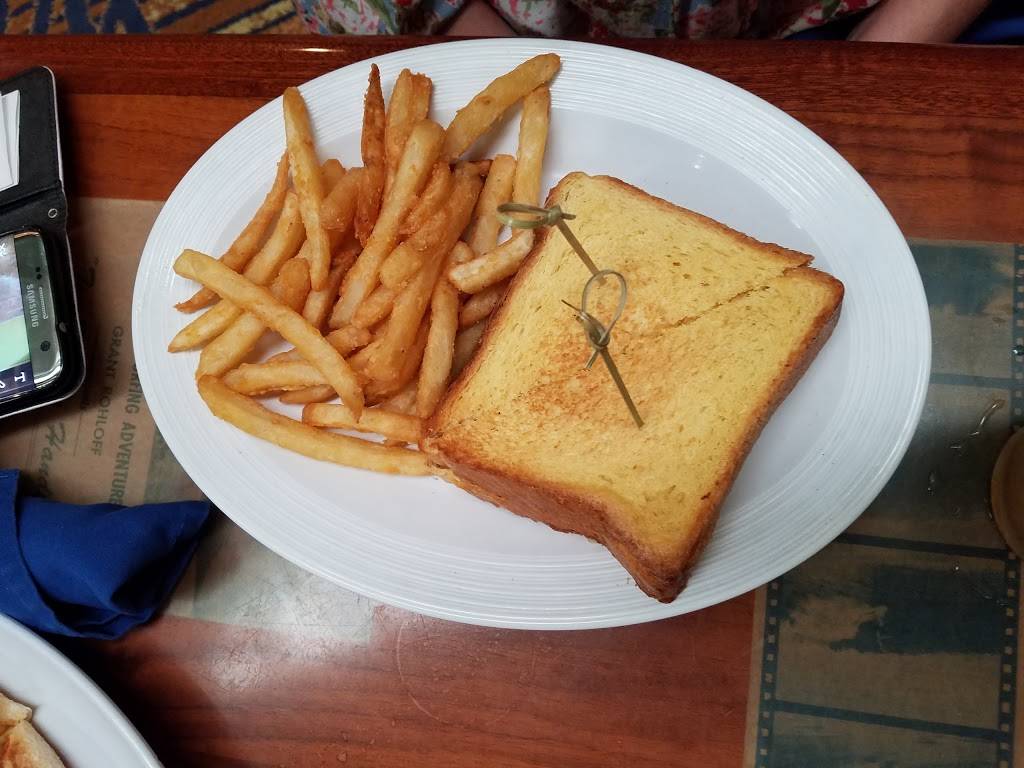 Shark Pit Bar & Grill | restaurant | 4001 N Atlantic Ave, Cocoa Beach, FL 32931, USA | 3218688952 OR +1 321-868-8952