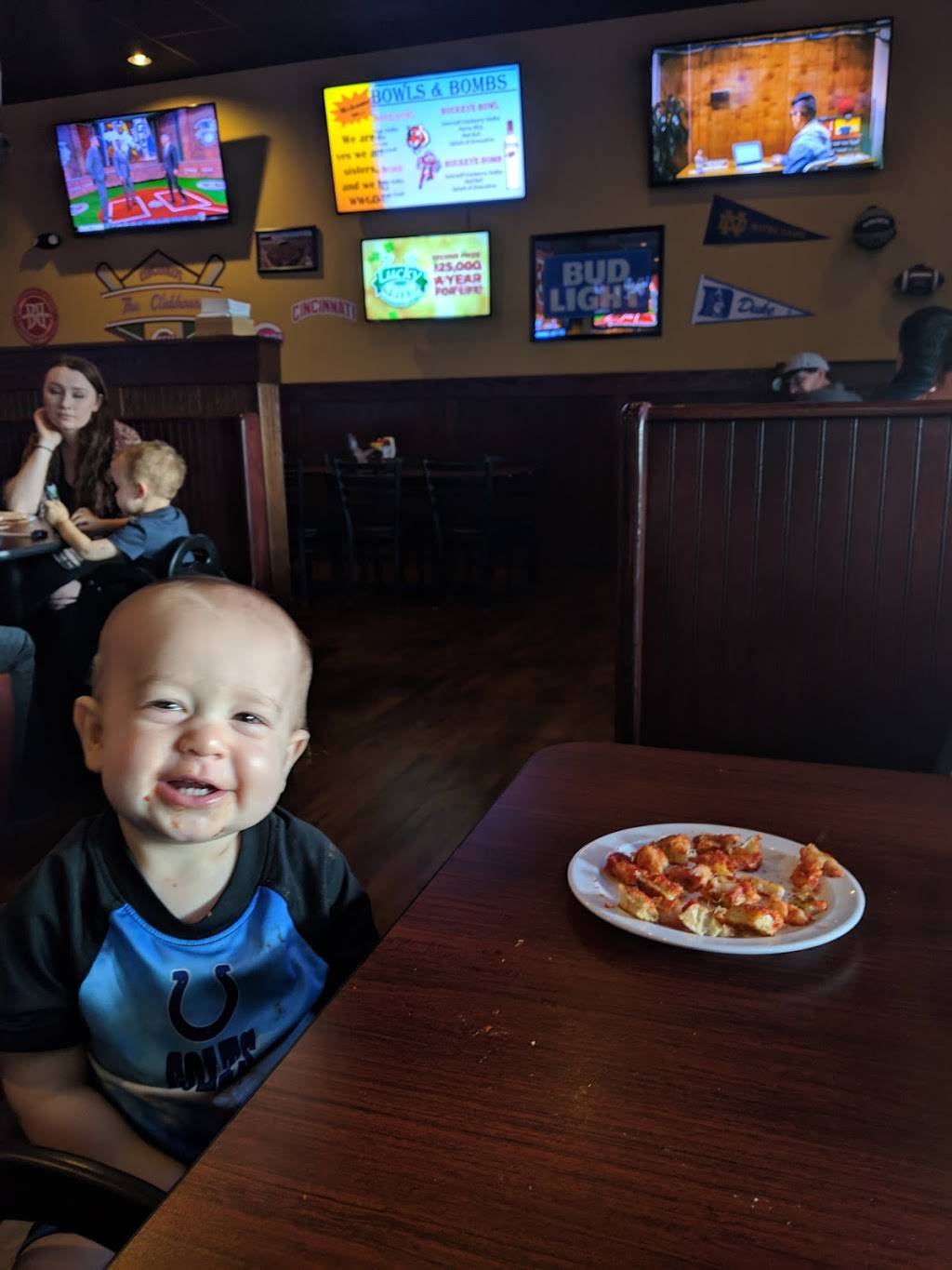 The Clubhouse Sports Grille | restaurant | 8188 Princeton Glendale Rd, West Chester Township, OH 45069, USA | 5138575726 OR +1 513-857-5726