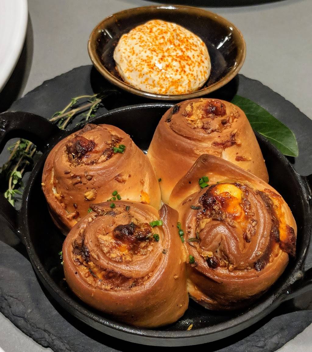 Oak + Violet | restaurant | 1400 El Camino Real, Menlo Park, CA 94025, USA | 6503043880 OR +1 650-304-3880