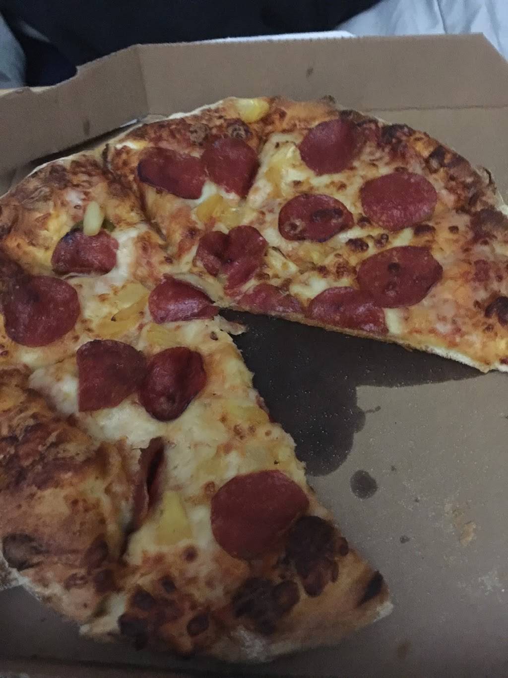 Dominos Pizza | meal delivery | 338 Potomac Ave, Quantico, VA 22134, USA | 7036406171 OR +1 703-640-6171