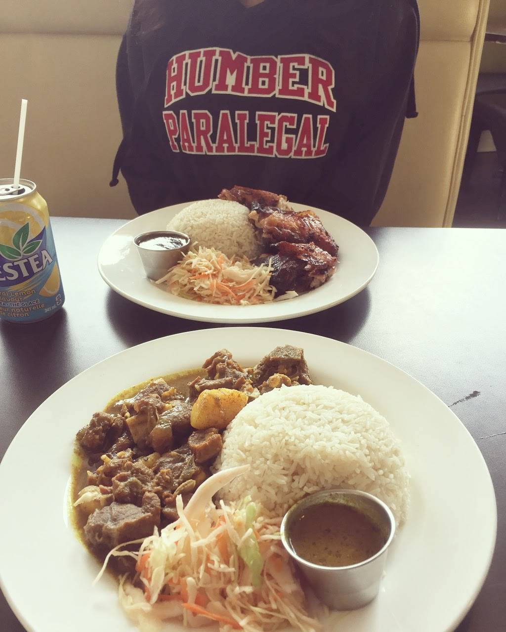Da House Of Jerk | restaurant | 680 Rexdale Blvd, Etobicoke, ON M9W 0B5, Canada | 4166790755 OR +1 416-679-0755
