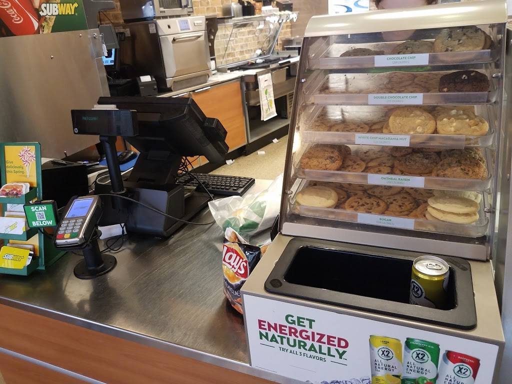 Subway | restaurant | 7105 W Hefner Rd, Oklahoma City, OK 73162, USA | 4056035076 OR +1 405-603-5076