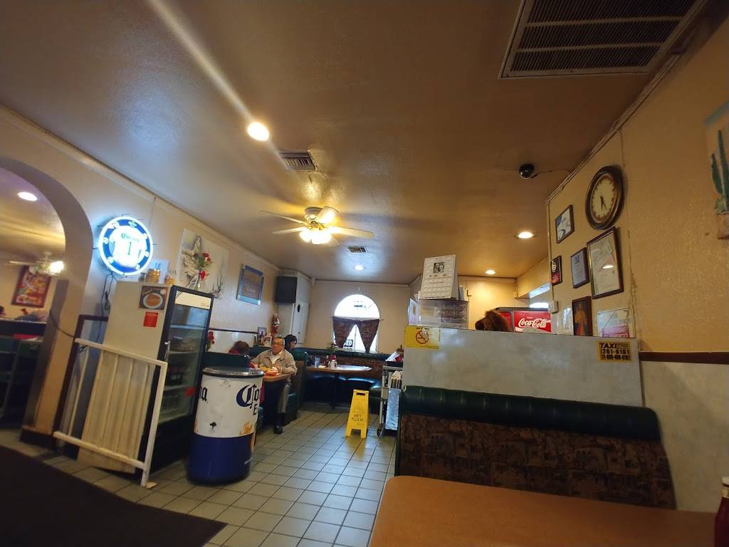 Playa Baja | restaurant | 102 East Beverly Boulevard, Montebello, CA 90640, USA | 3237242502 OR +1 323-724-2502