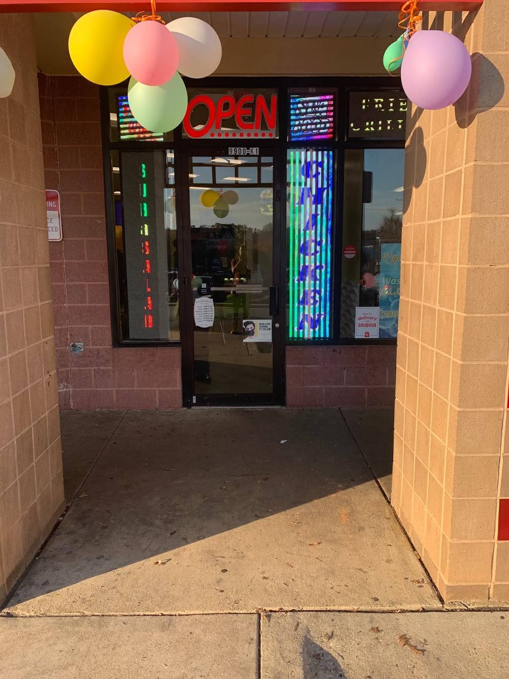 Shark’s Fish & Chicken | restaurant | 9900 k, Greenbelt Rd, Lanham, MD 20706, USA | 2407908255 OR +1 240-790-8255