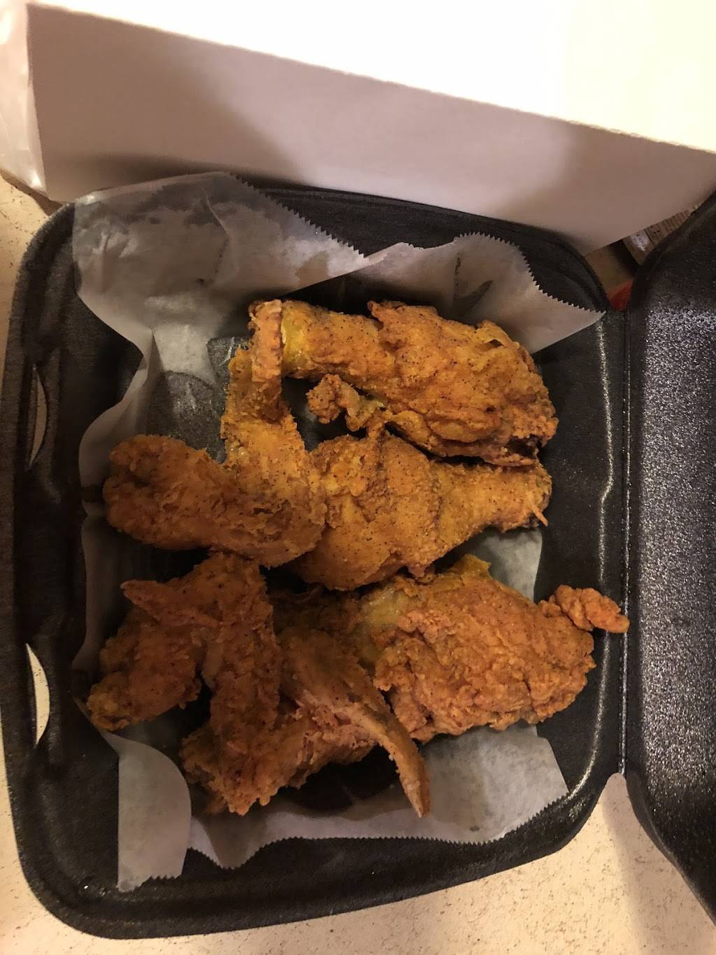 Queen’s | restaurant | 566 Farm to Market 1960 Rd W, Houston, TX 77090, USA | 2815868444 OR +1 281-586-8444