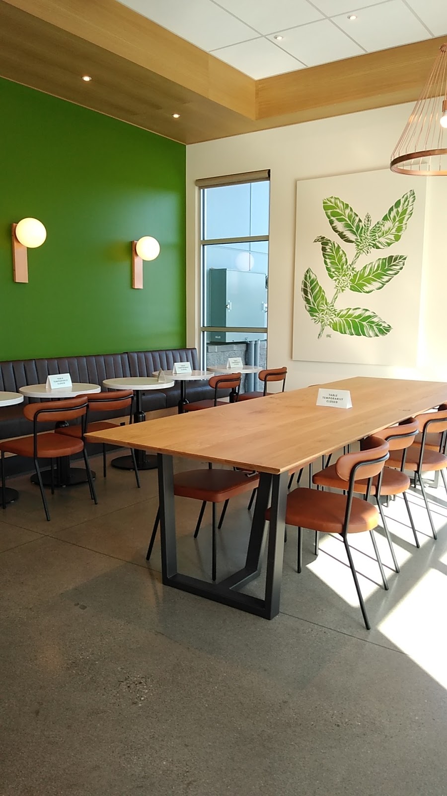 Starbucks | cafe | 7401 204th St NE, Arlington, WA 98223, USA | 3603867100 OR +1 360-386-7100