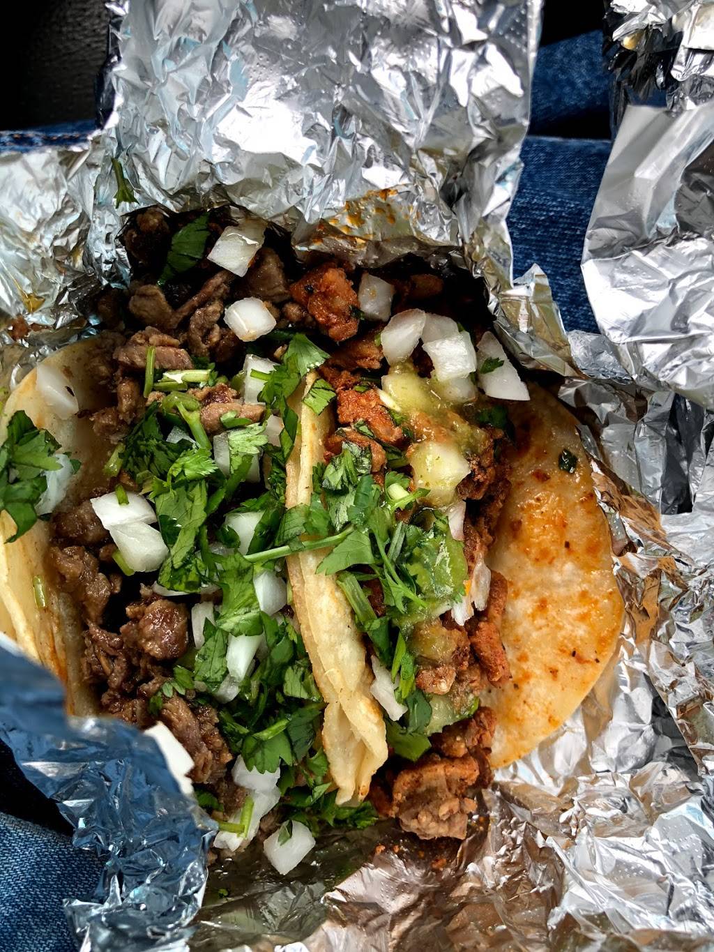 Chavas Tacos & Burgers | restaurant | 1755-1799 S Main St, Kingfisher, OK 73750, USA | 4052555974 OR +1 405-255-5974