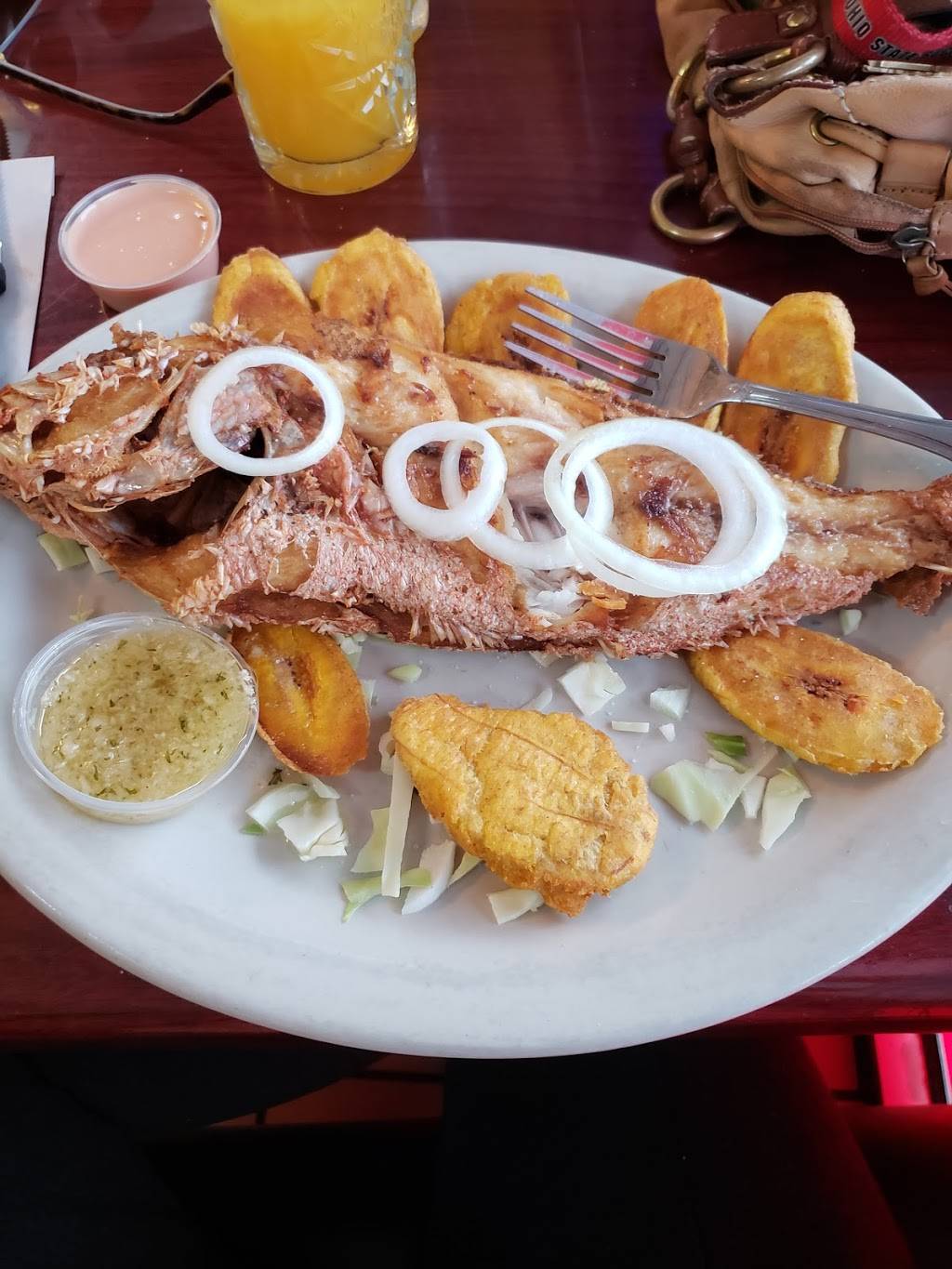 Borinquen Restaurant & Pizzeria | restaurant | 888 Cypress Pkwy, Poinciana, FL 34759, USA | 4079335555 OR +1 407-933-5555